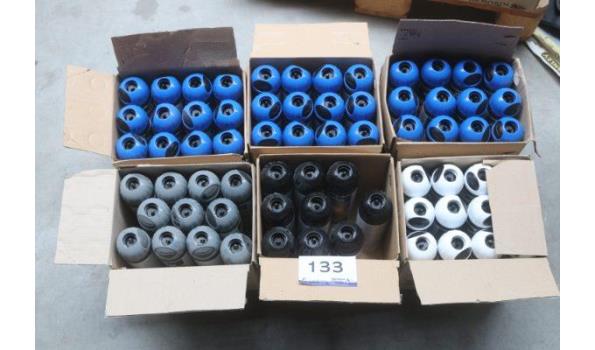 4 dozen à 12st aerosol fashmarkers/markingsprays SOPPEC plus 2 incompl dozen, in div kleuren